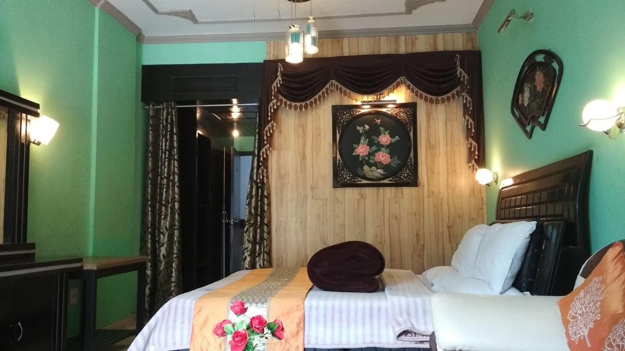 Hotel Le Grand - The River Facing Manali (Himachal Pradesh)
